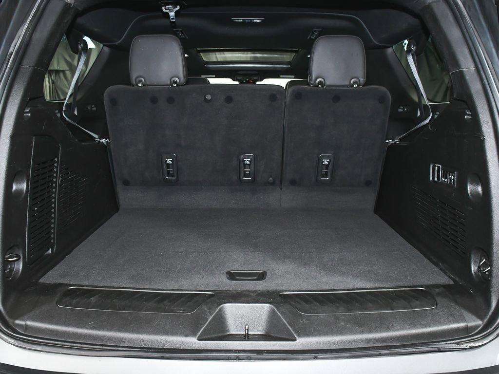 Used 2023 GMC Yukon XL SLT w/ SLT Premium Package image 61