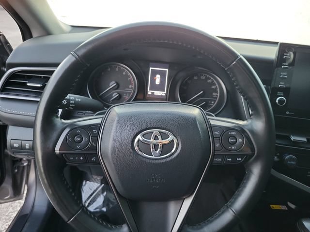 Used 2024 Toyota Camry SE w/ Cold Weather Package FWD image 17
