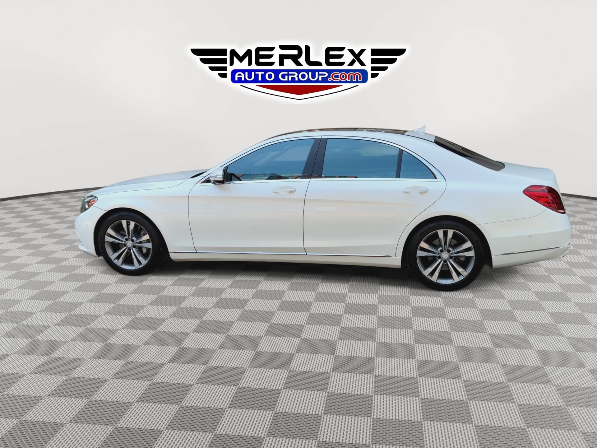 Used 2017 Mercedes-Benz S 550 4MATIC Sedan w/ Premium Package image 5