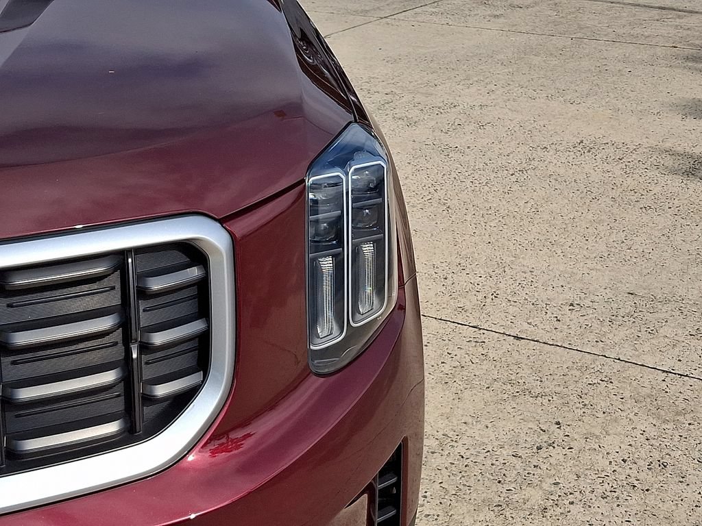 Used 2023 Kia Telluride S FWD image 9