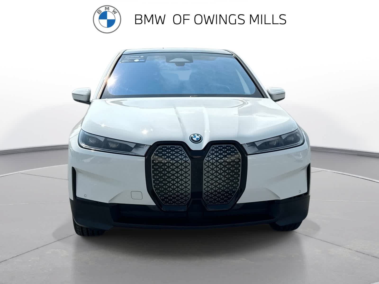 Used 2024 BMW iX xDrive50 AWD/4WD image 8