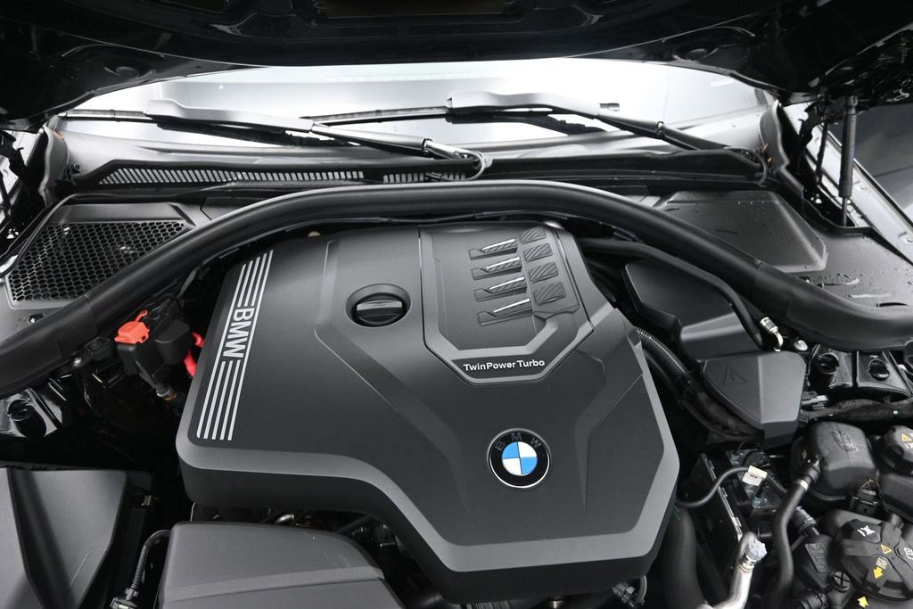 Used 2025 BMW 230i Coupe w/ Premium Package RWD image 17
