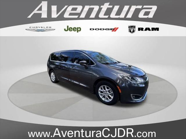 Certified 2020 Chrysler Pacifica Touring w/ Advanced Safetytec Group FWD image 1