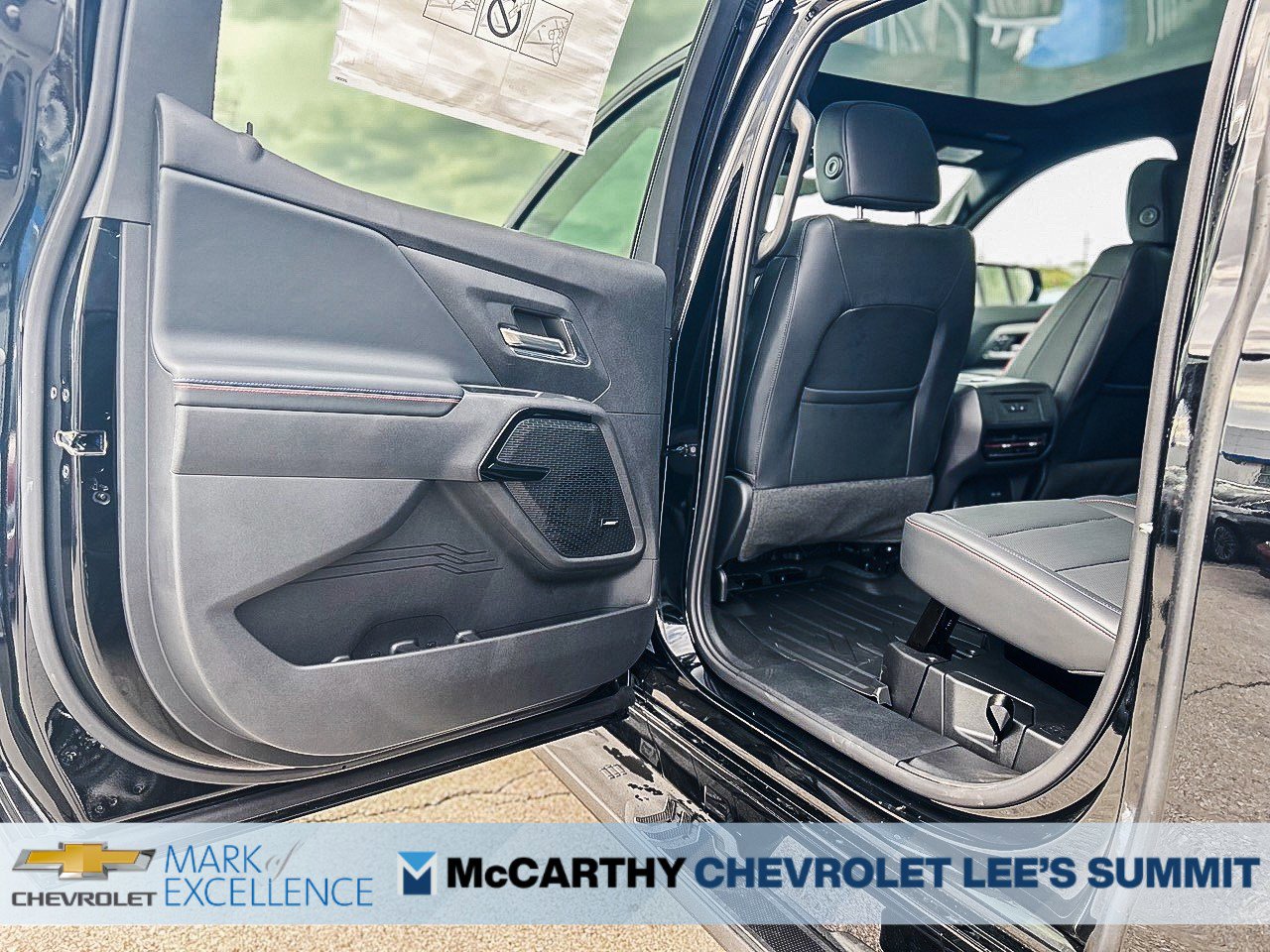 New 2024 Chevrolet Silverado EV RST image 39