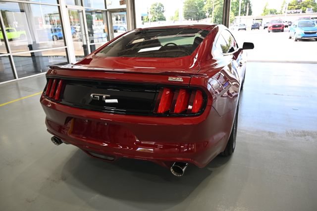 Used 2015 Ford Mustang GT RWD image 8