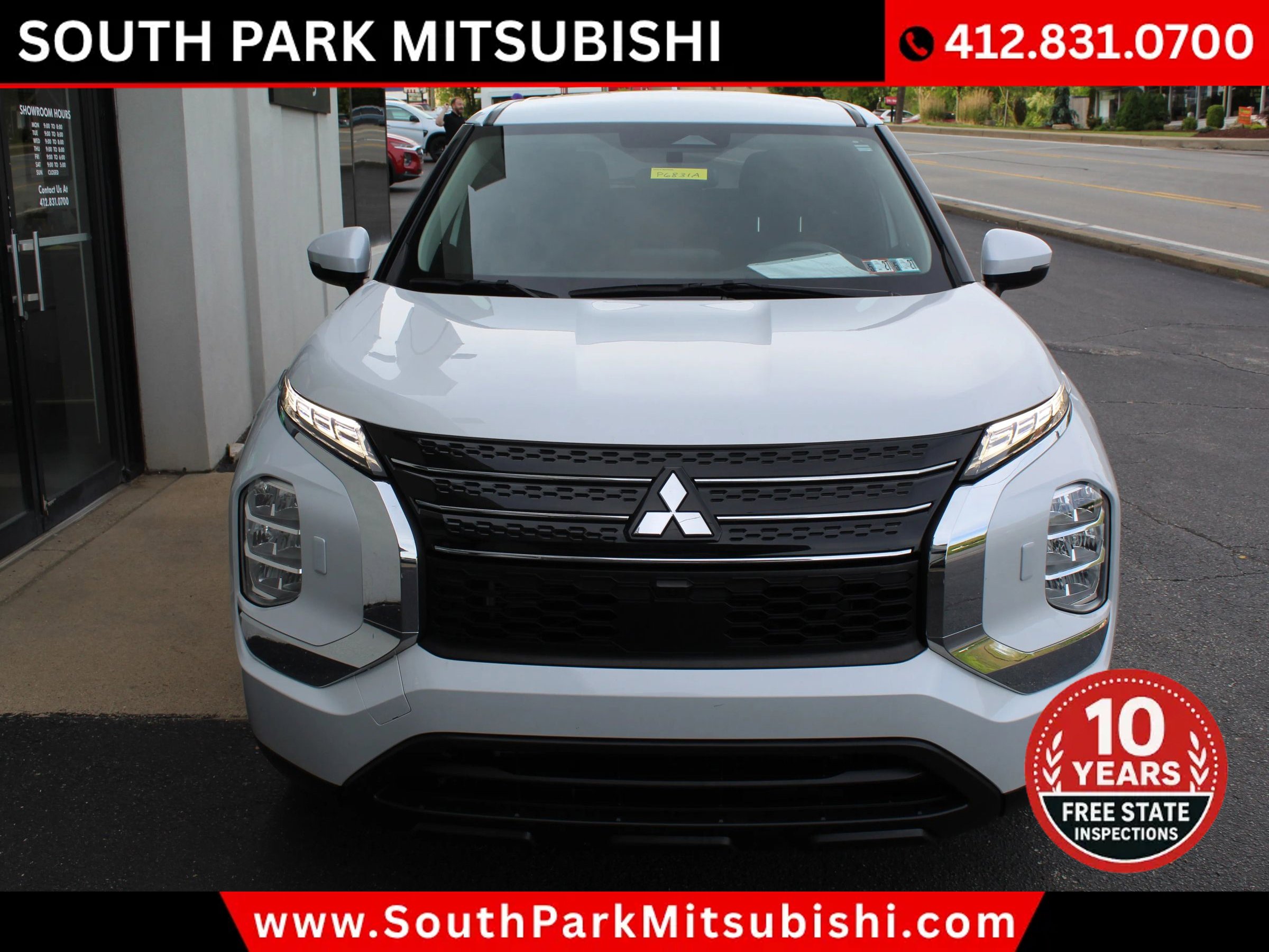 Used 2022 Mitsubishi Outlander ES AWD/4WD image 4