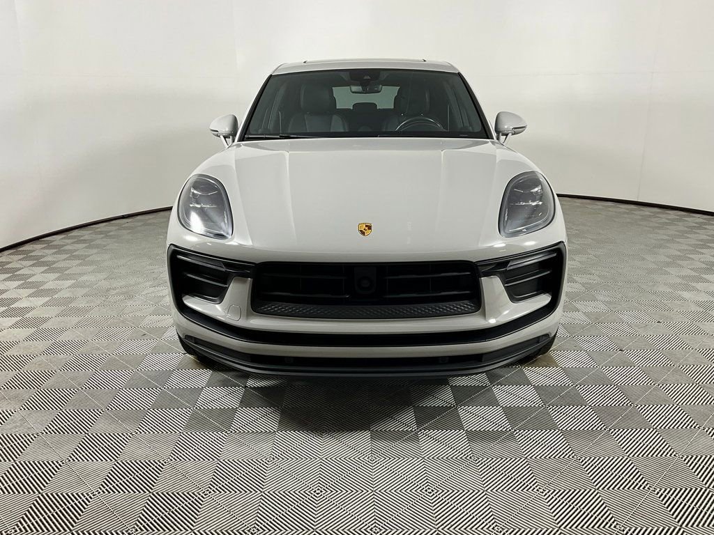 Used 2023 Porsche Macan Turbo image 7