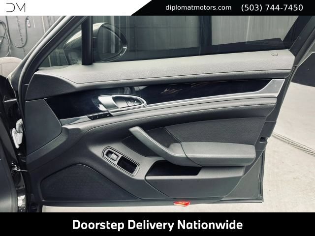 Used 2014 Porsche Panamera 4 AWD/4WD image 24