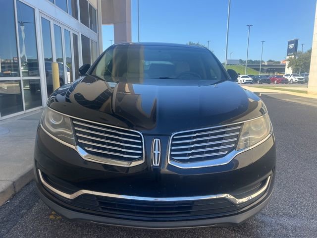 Used 2017 Lincoln MKX Reserve w/ Enhanced Security Package image 2