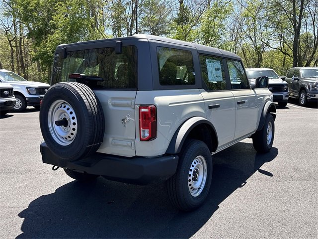 New 2025 Ford Bronco 4-Door image 8