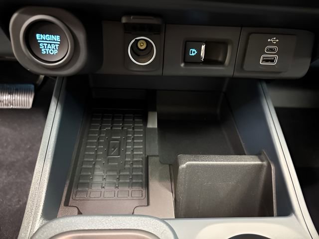 New 2025 Ford Maverick Lariat w/ Black Appearance Package image 29