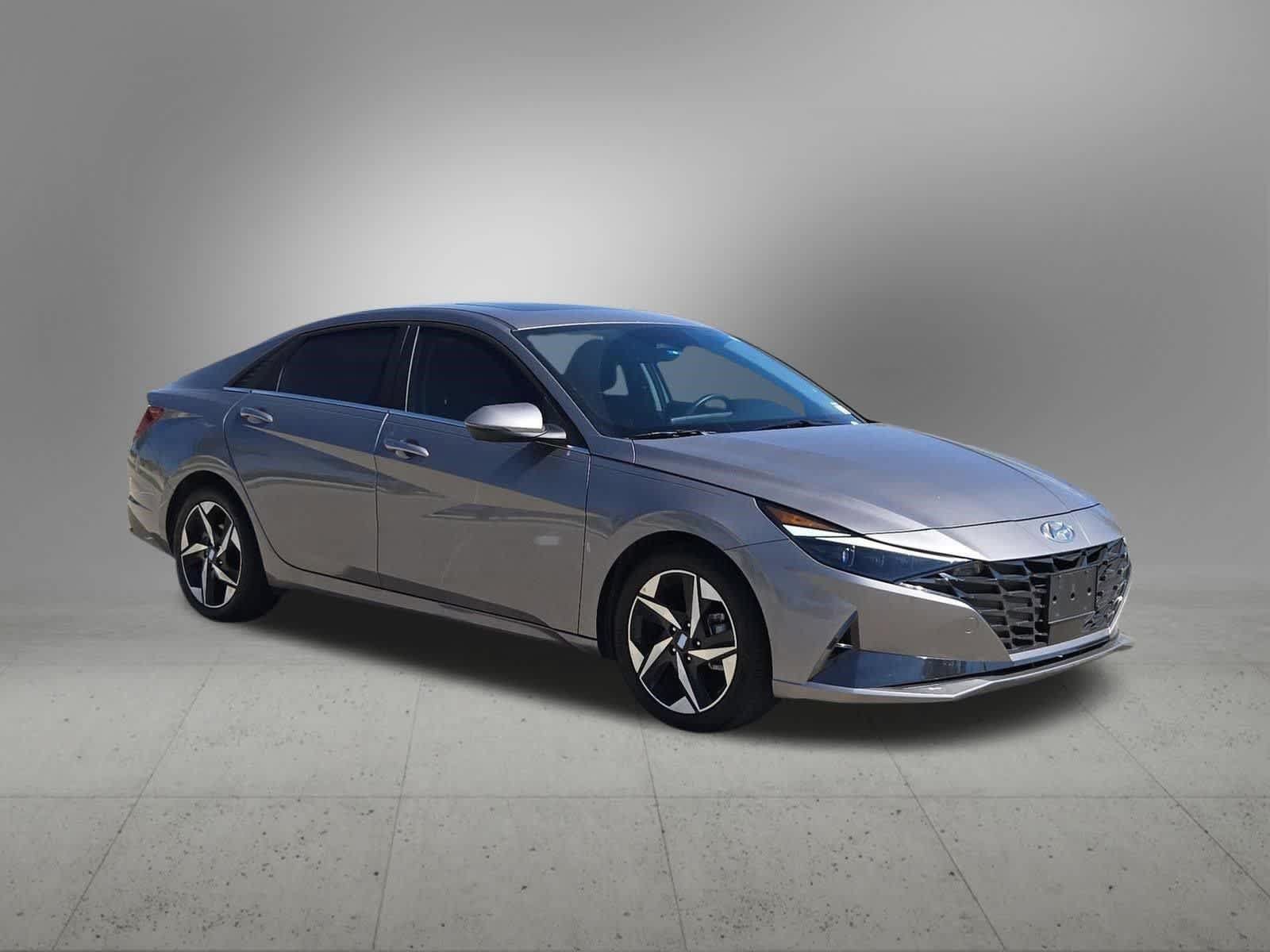 Used 2023 Hyundai Elantra Limited FWD image 8