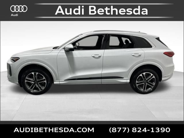 Certified 2025 Audi Q5 Premium w/ Premium Plus AWD/4WD image 4