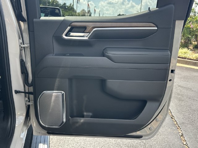 New 2026 Chevrolet Silverado 1500 High Country w/ Technology Package AWD/4WD image 16