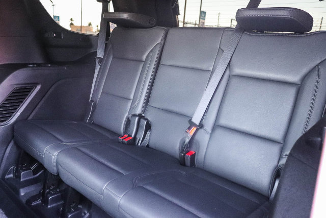 Used 2024 Chevrolet Tahoe LT w/ Luxury Package RWD image 19