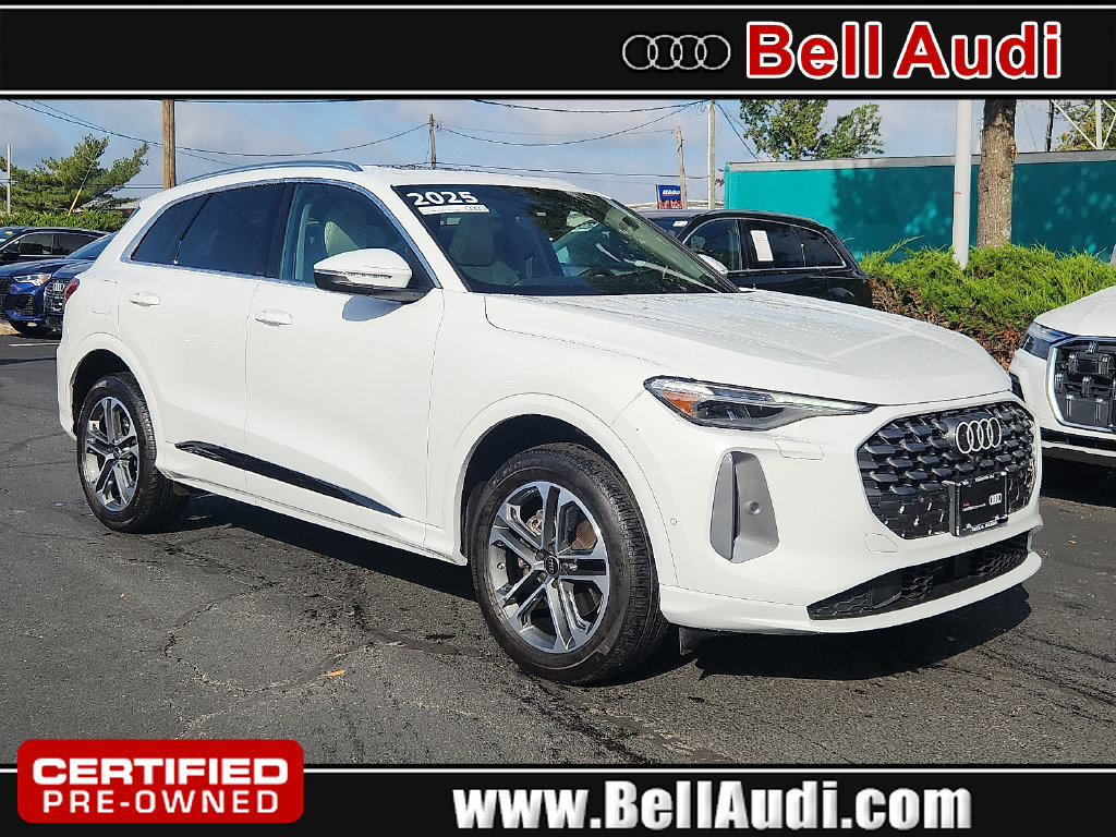 Certified 2025 Audi Q5 Premium w/ Premium Plus AWD/4WD image 1