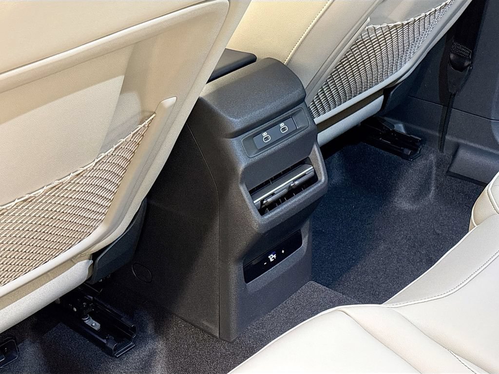New 2026 Audi Q3 quattro 2.0T AWD/4WD image 17