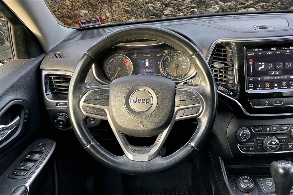 Used 2019 Jeep Cherokee Limited image 5