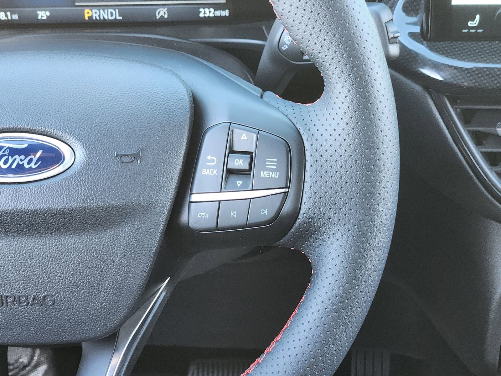 Used 2025 Ford Escape ST-Line w/ Tech Pack #1 image 32