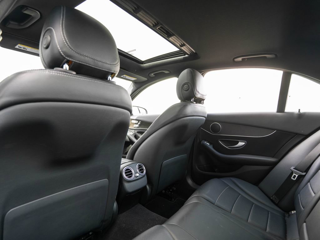 Used 2019 Mercedes-Benz C 300 Sedan image 16