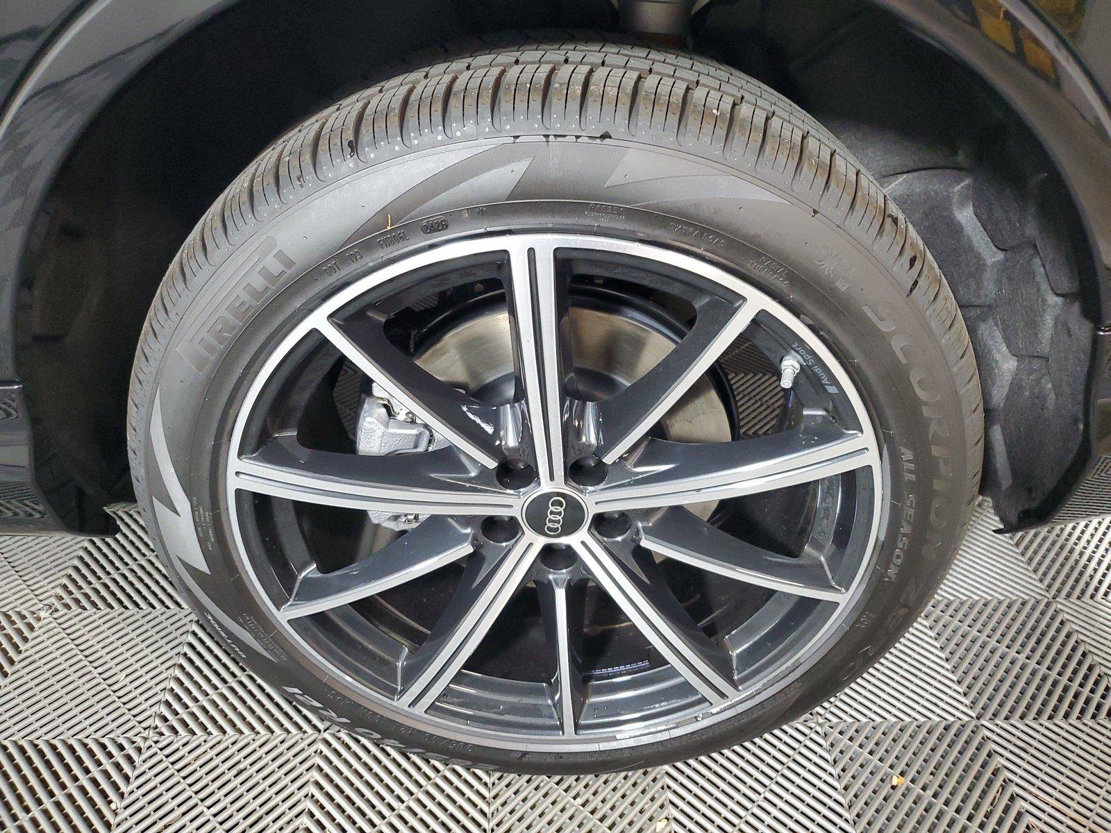 New 2026 Audi Q7 2.0T Premium Plus AWD/4WD image 11