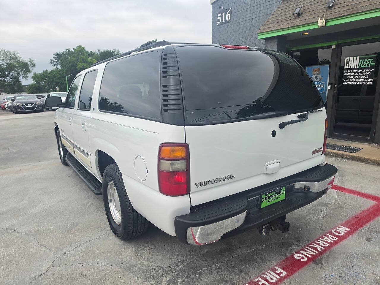 Used 2003 GMC Yukon XL SLT w/ 1SD Preferred Equipment Group RWD image 11