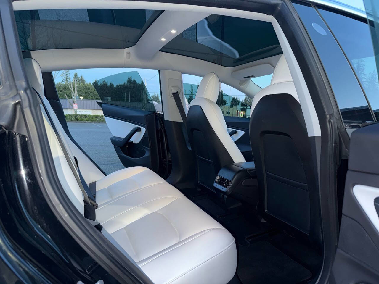 Used 2018 Tesla Model 3 Long Range image 27