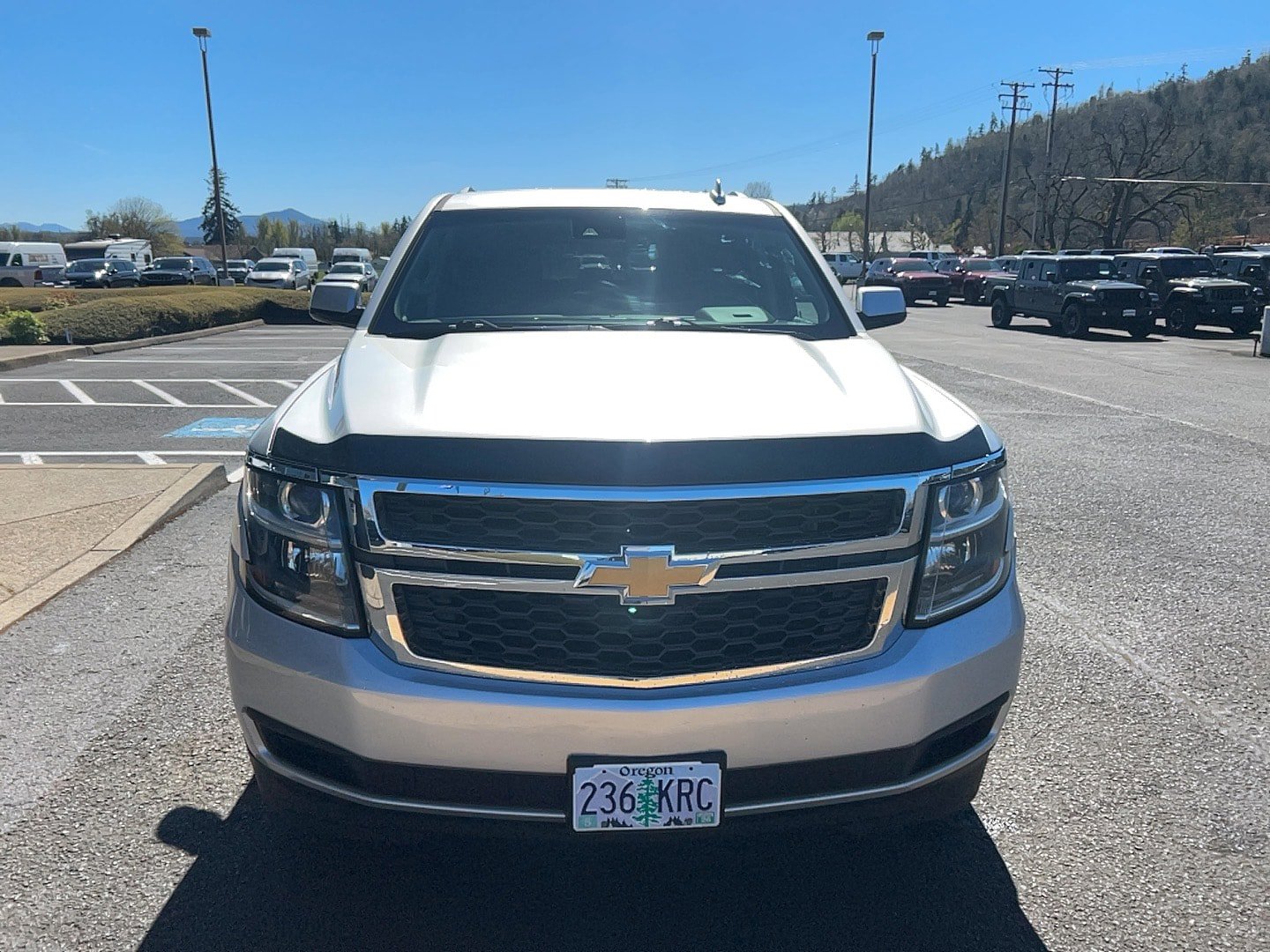 Used 2017 Chevrolet Tahoe LT image 2