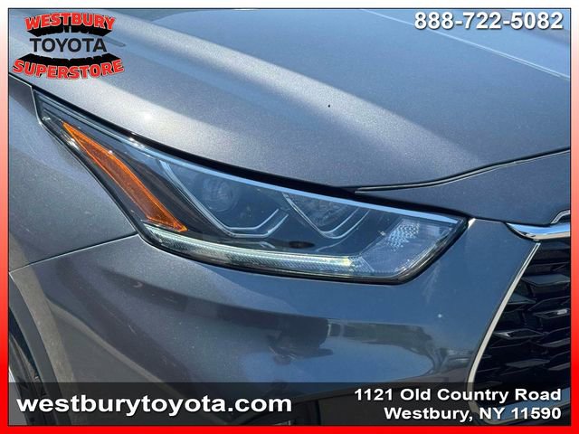 Used 2024 Toyota Highlander Limited AWD/4WD image 12
