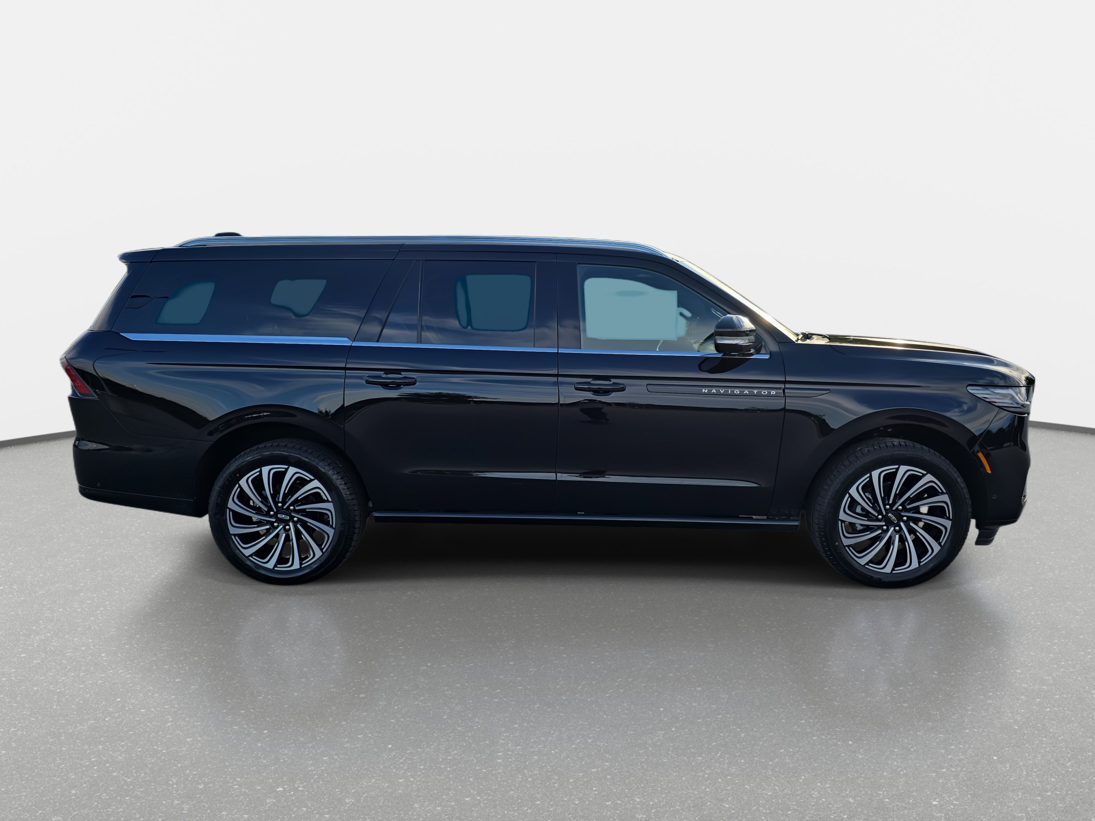 New 2025 Lincoln Navigator L Black Label image 4