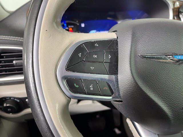 Used 2021 Chrysler Pacifica Limited FWD image 20