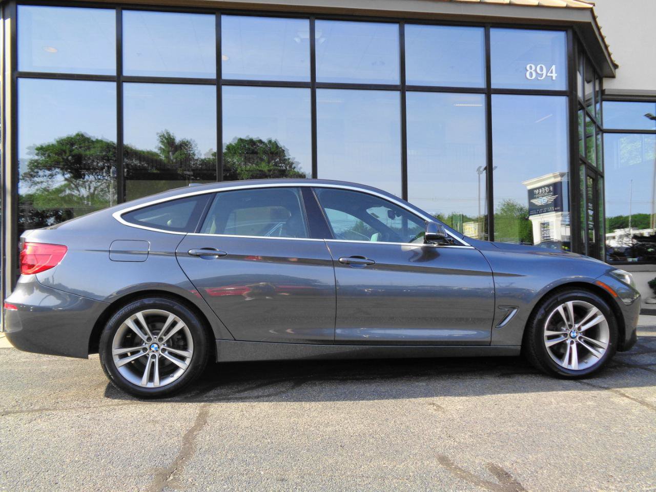 Used 2019 BMW 330i Gran Turismo xDrive w/ Convenience Package AWD/4WD image 3