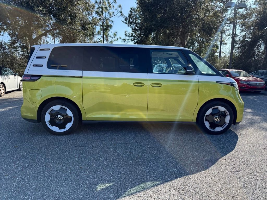 Used 2025 Volkswagen ID. Buzz 1st Edition image 6