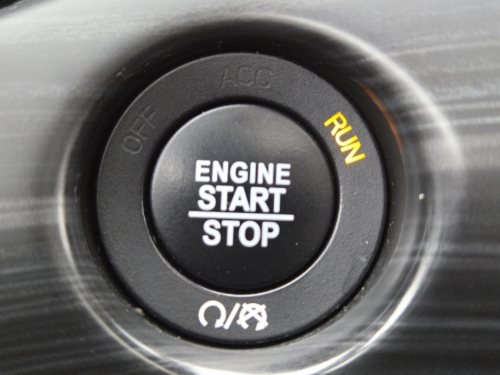 Used 2019 Jeep Grand Cherokee Altitude image 34