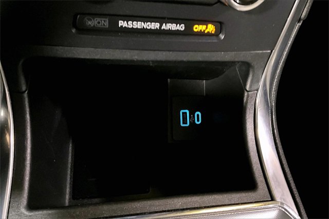Used 2022 Ford Edge Titanium image 24