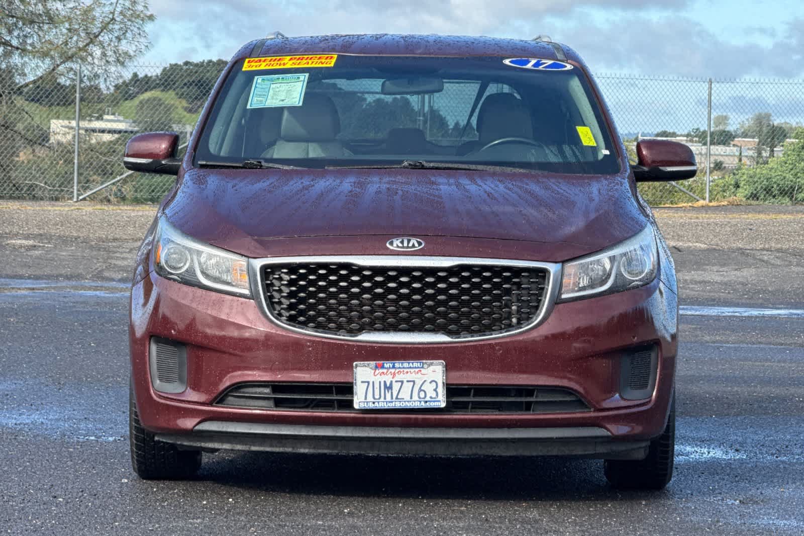 Used 2017 Kia Sedona LX w/ LX Essentials Premium Package FWD image 9