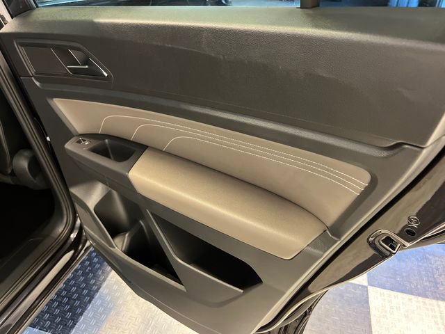 Used 2021 Volkswagen Atlas Cross Sport SE FWD image 14