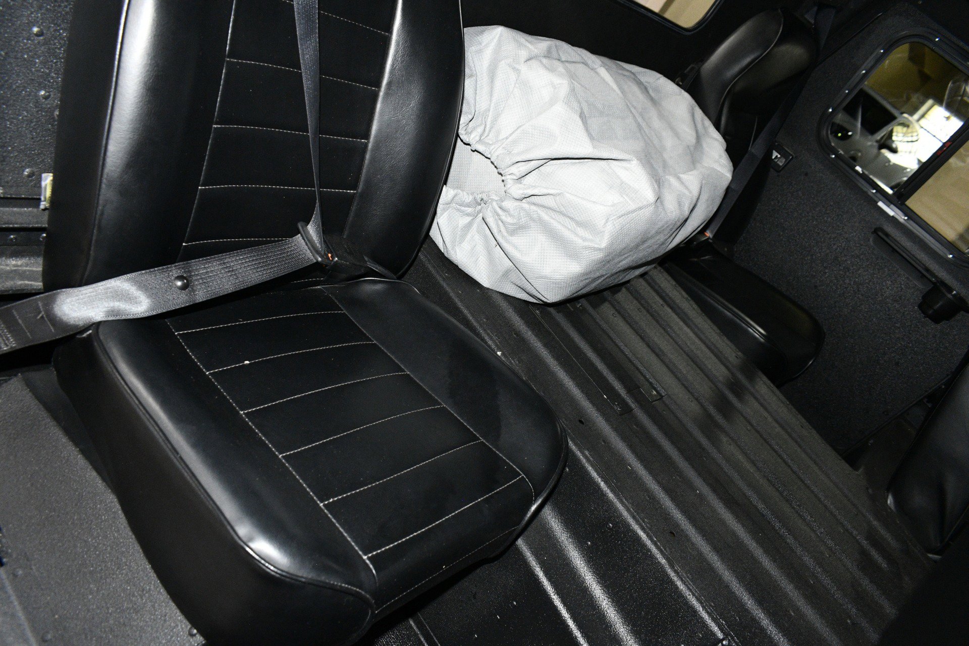 Used 1990 HUMMER H1 image 19