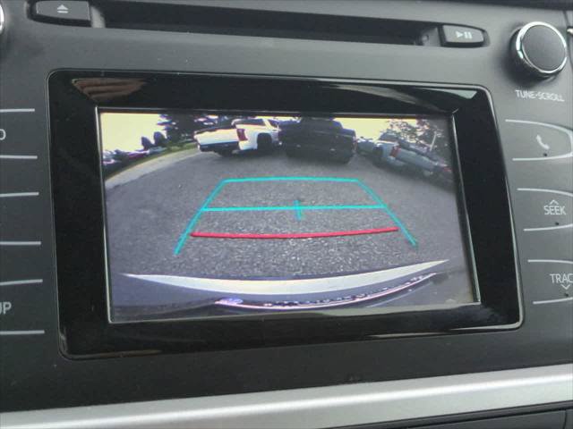 Certified 2017 Toyota Highlander LE FWD image 20