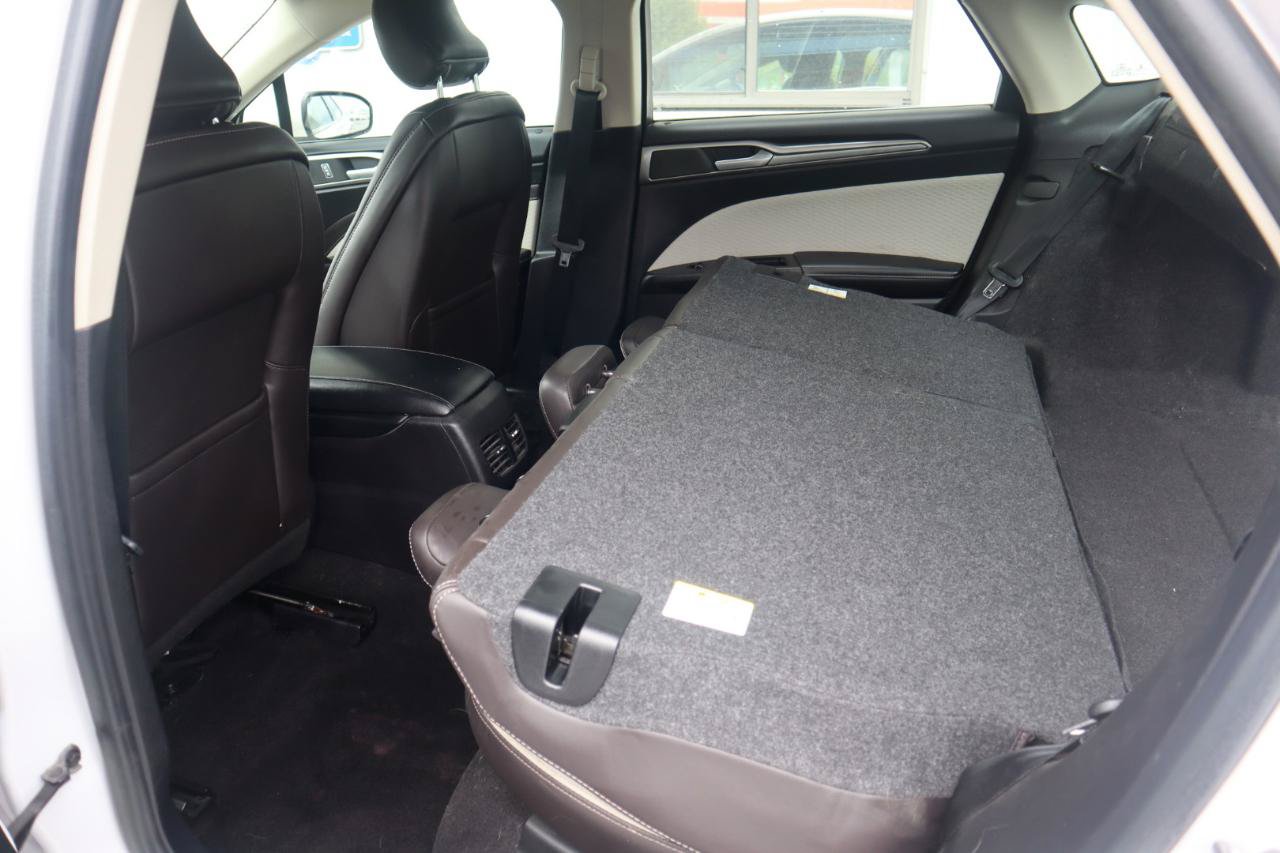 Used 2019 Ford Fusion SE w/ Equipment Group 151A FWD image 48