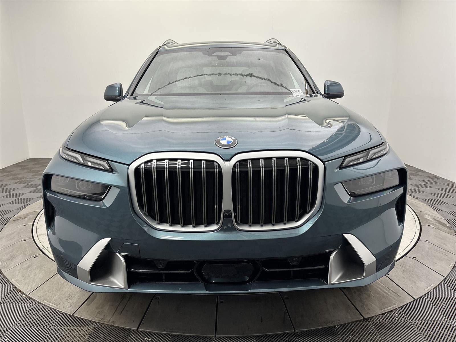 New 2026 BMW X7 xDrive40i AWD/4WD image 14