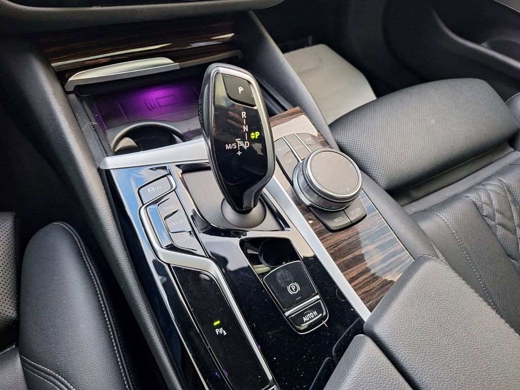 Used 2023 BMW 530i w/ Premium Package image 36