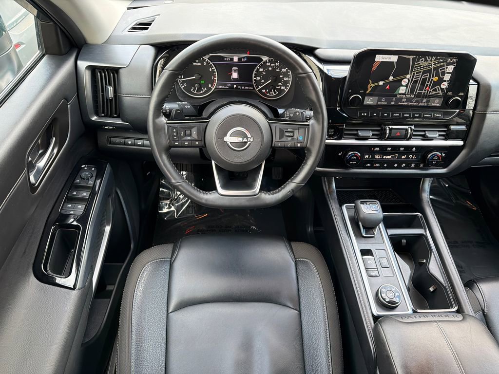 Used 2025 Nissan Pathfinder SL image 21
