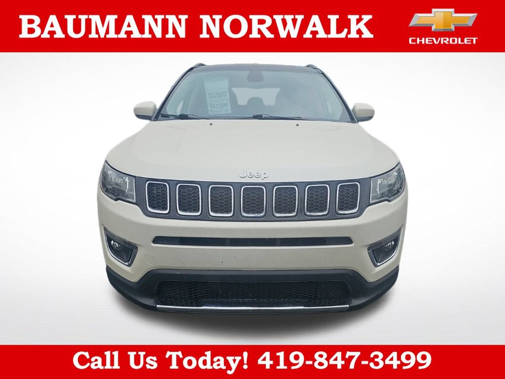 Used 2019 Jeep Compass Limited AWD/4WD image 2