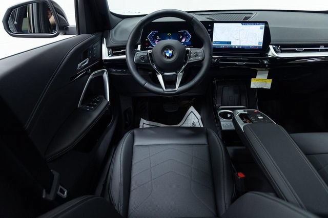 Certified 2025 BMW X1 xDrive28i w/ Convenience Package AWD/4WD image 3