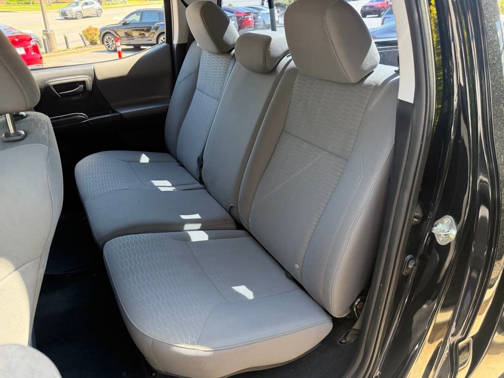Used 2018 Toyota Tacoma SR RWD image 29