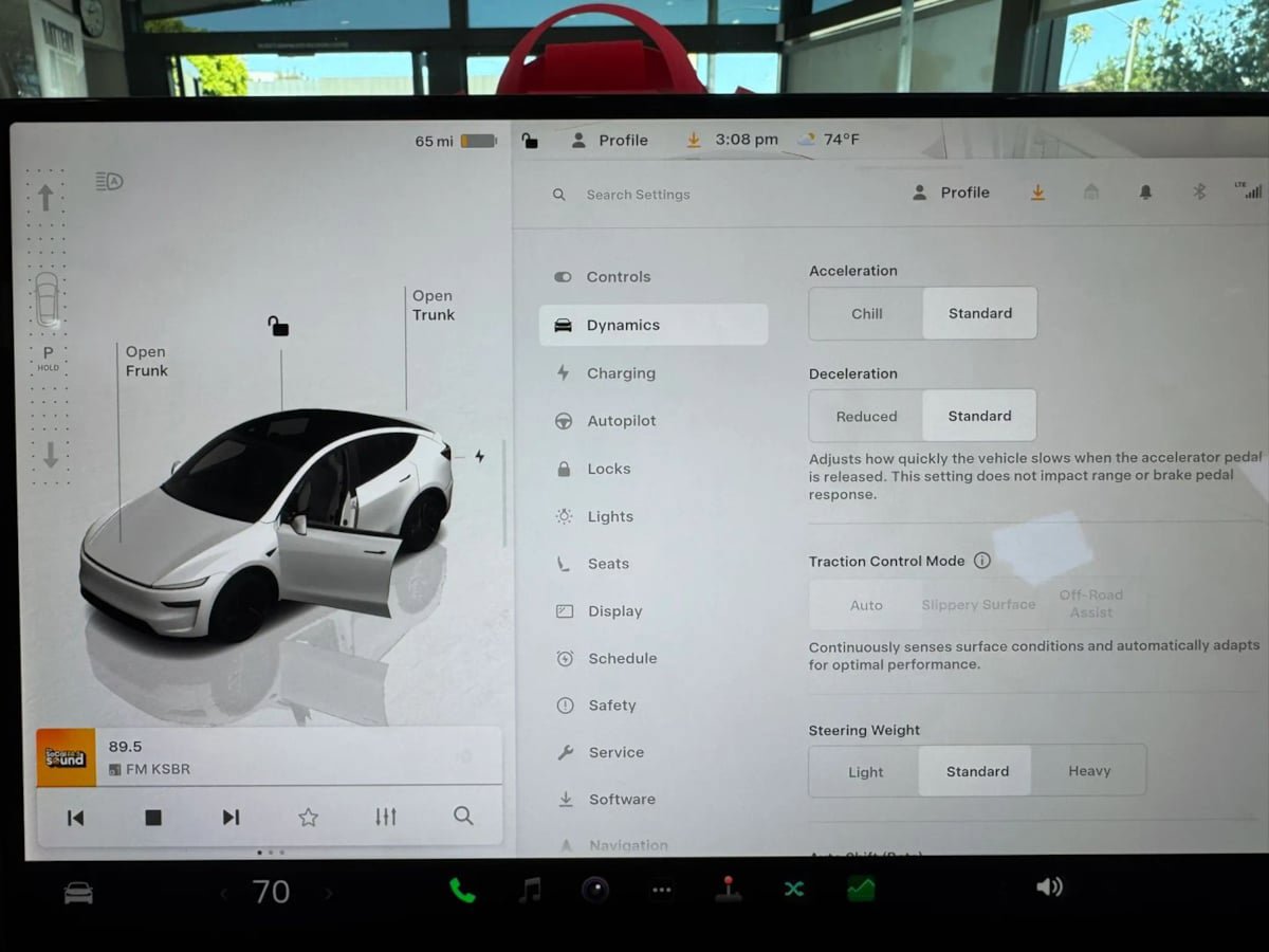 Used 2026 Tesla Model Y 2WD image 18