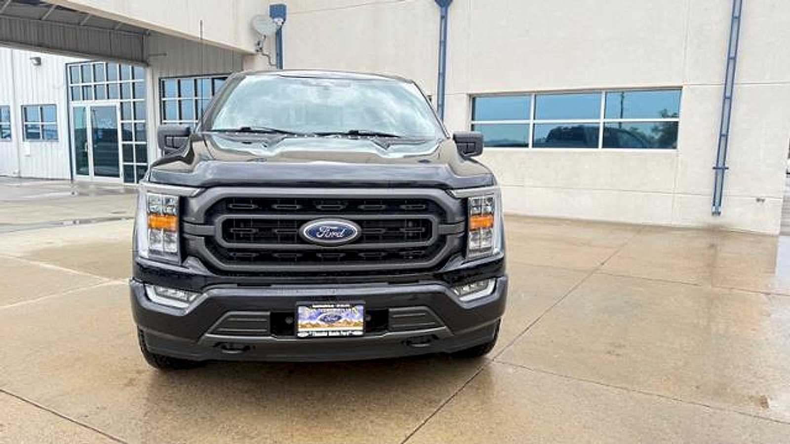 Used 2022 Ford F150 XLT w/ Equipment Group 302A High AWD/4WD image 2