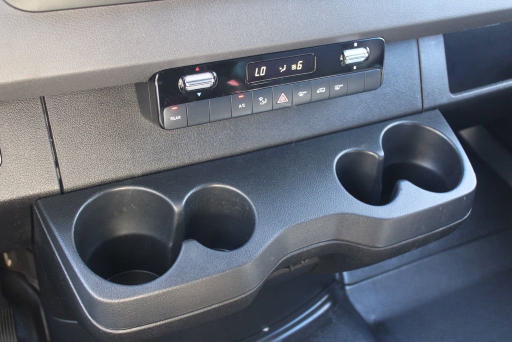 Used 2022 Mercedes-Benz Sprinter 1500 image 55