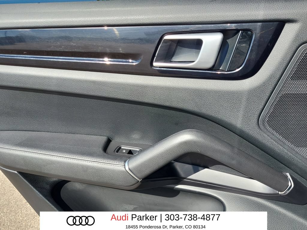 Used 2019 Porsche Cayenne S AWD/4WD image 10
